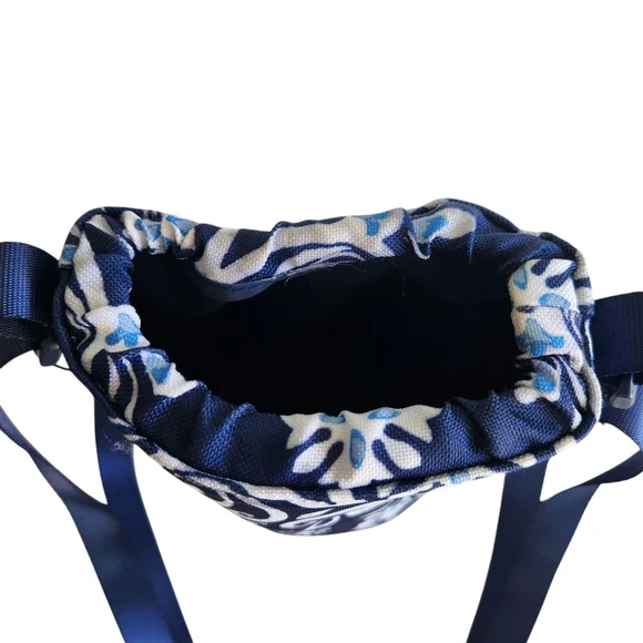 NEW Vera Bradley Water Bottle Crossbody Gym Travel Bag Steel Blue Medallion - Picture 12 of 12